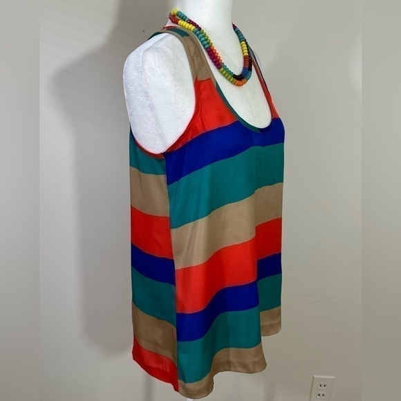 Jack sz sm sleeveless top in a silky look multi colored  Back is a wrap style - Picture 8 of 14
